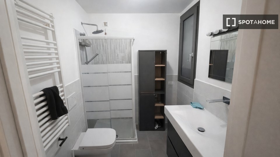 Double room Milan, 2 beds, 70m² — photo 5
