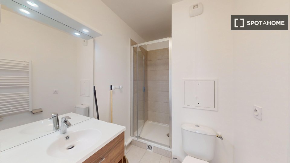 Double room Paris, 4 beds — photo 25