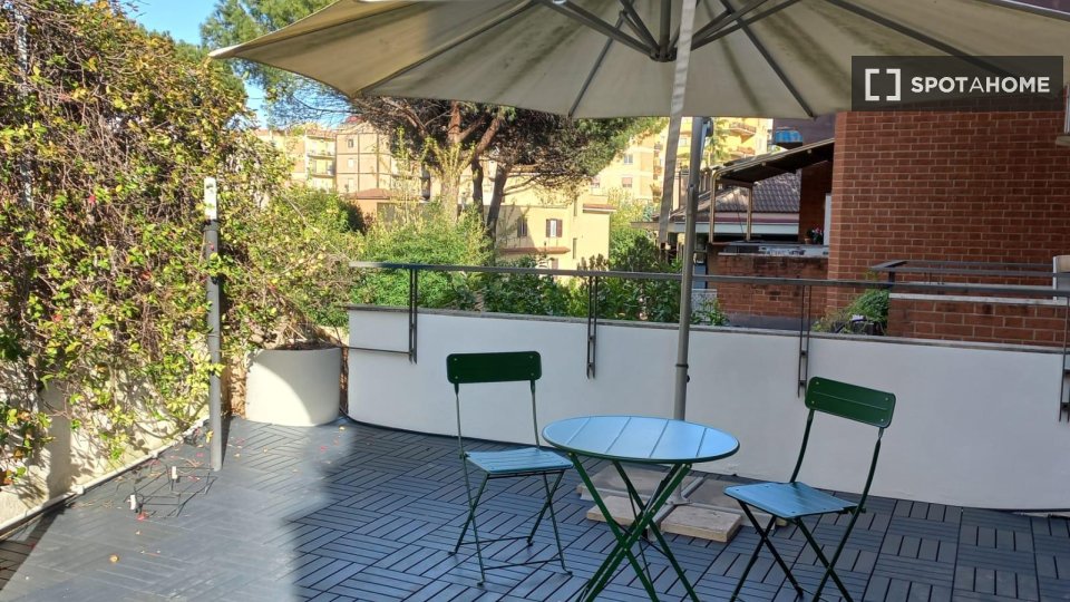 Apartment Rome, 2 beds, 69m² — photo 3