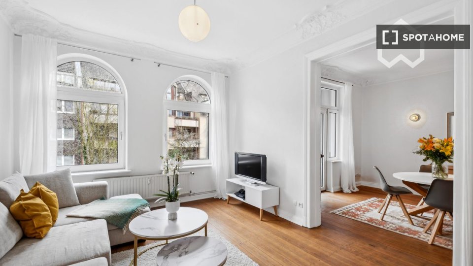 Apartment Hamburg, 2 beds, 85m² — photo 26