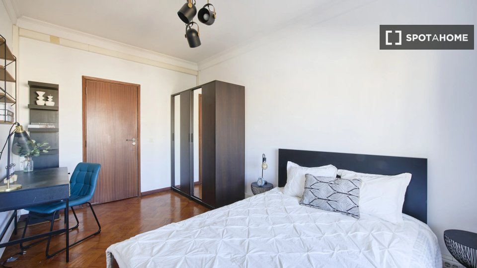 Double room Lisbon, 6 beds — photo 3