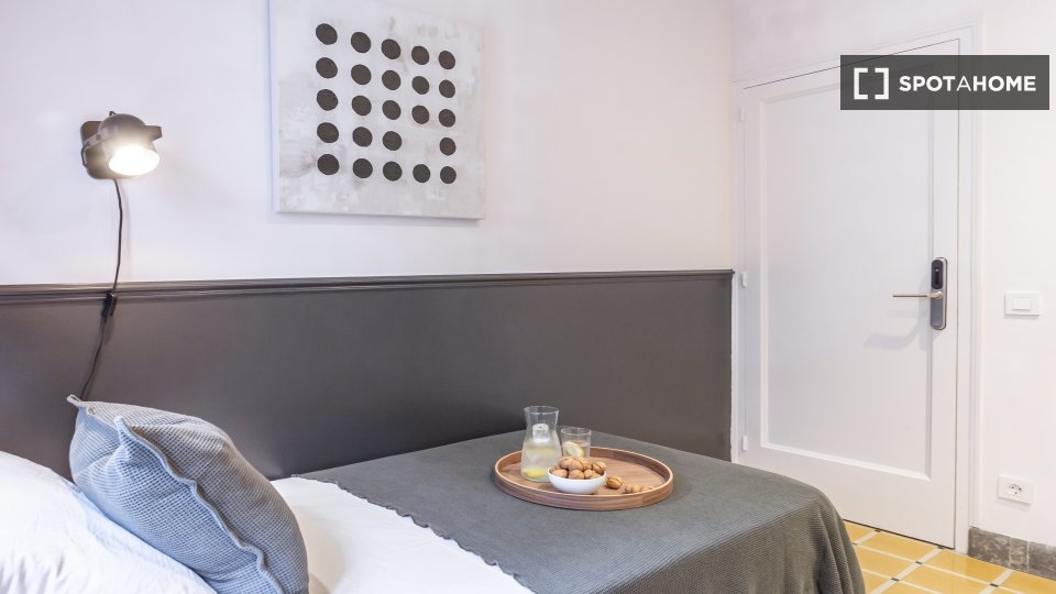 Double room Barcelona, 16 beds, 380m² — photo 18