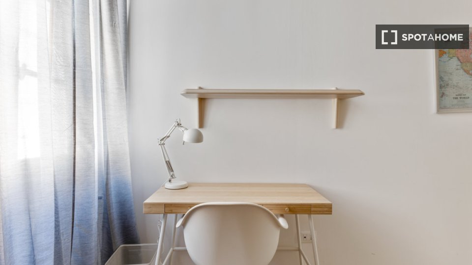 Double room Milan, 9 beds, 182m² — photo 12