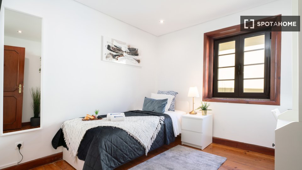 Double room Porto, 5 beds — photo 19