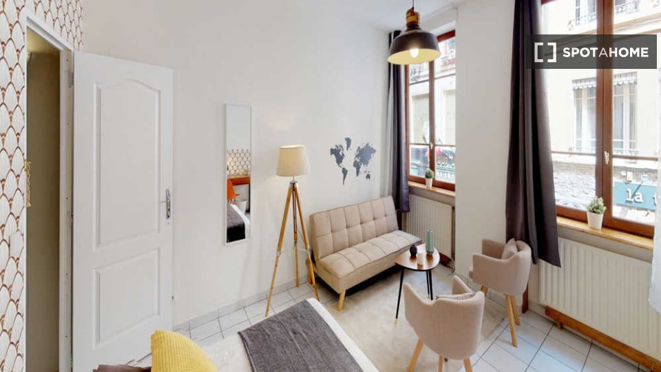 Camera doppia Lione, 3 camere, 70m² — foto 9