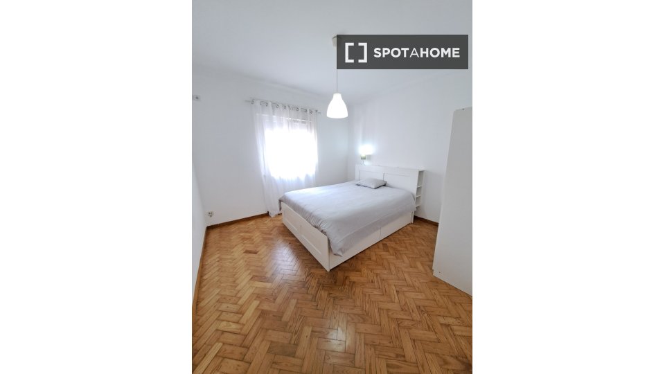 Apartment Lisbon, 2 beds — photo 8
