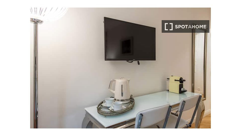 Apartment Paris, 1 bed — photo 9