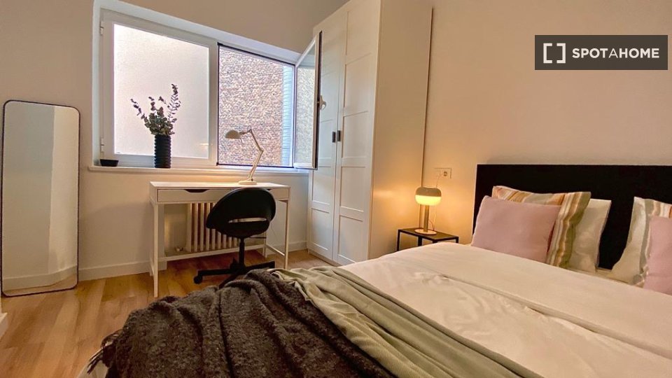 Double room Madrid, 5 beds — photo 7
