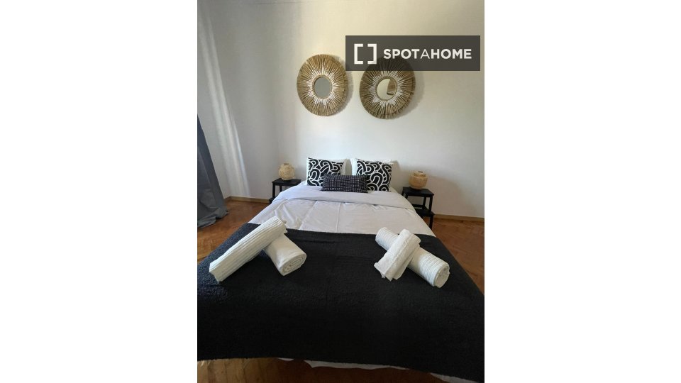 Double room Lisbon, 4 beds, 200m² — photo 2