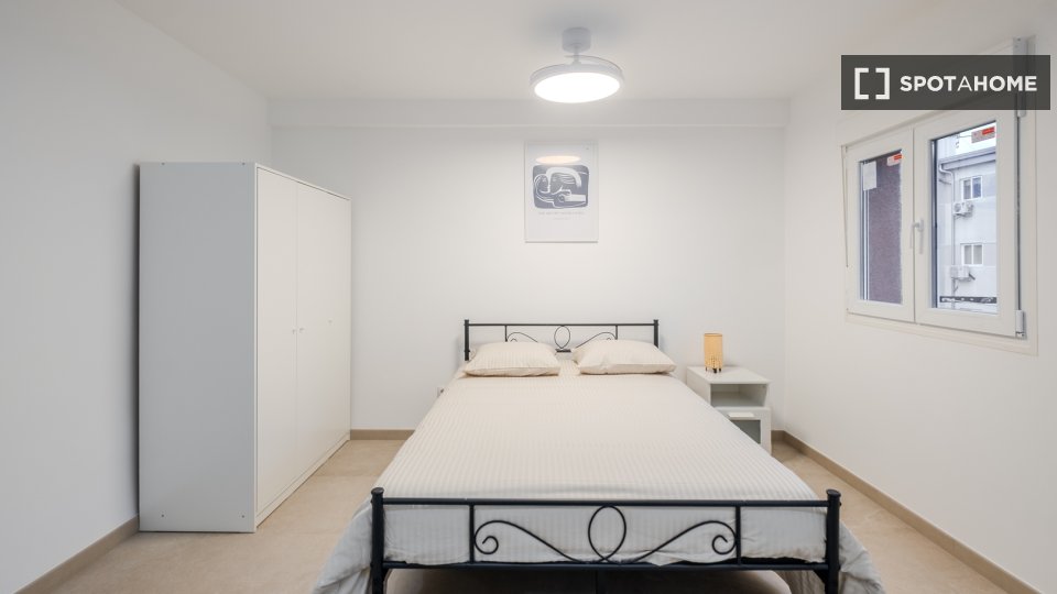 Habitación doble Madrid, 3 habitaciones — foto 23