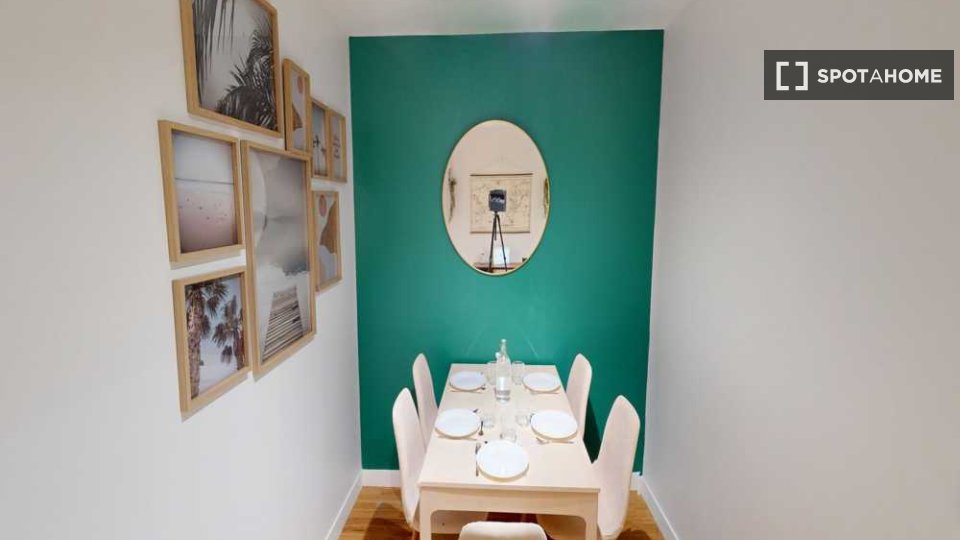 Double room Paris, 5 beds, 100m² — photo 10