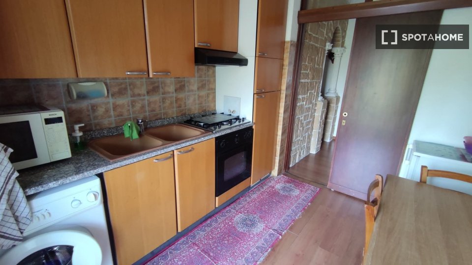 Double room Milan, 3 beds, 94m² — photo 6