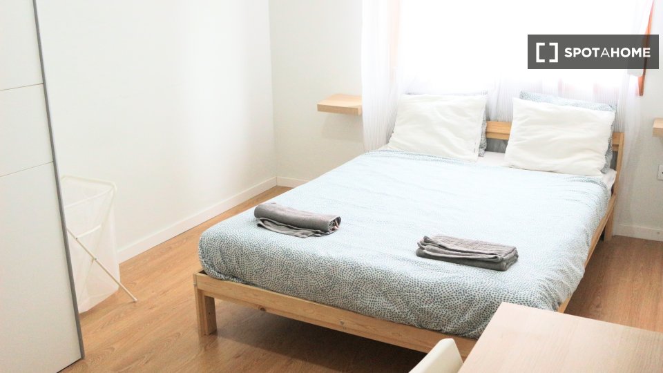 Double room Porto, 6 beds, 300m² — photo 3