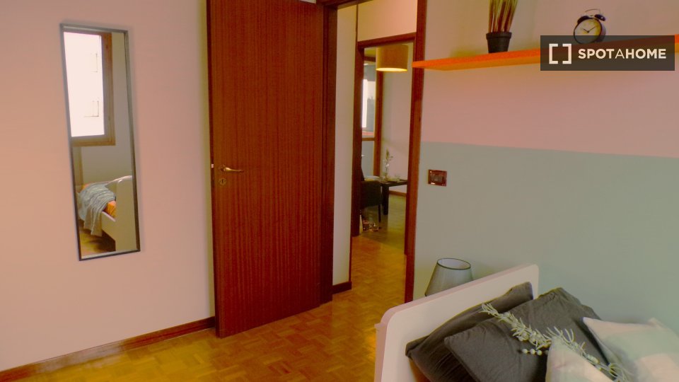 Double room Bologna, 5 beds — photo 26
