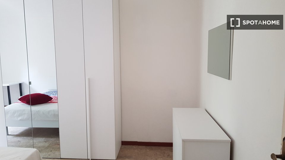Double room Turin, 4 beds, 120m² — photo 12
