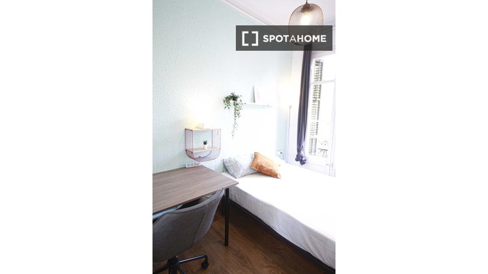 Double room Barcelona, 6 beds — photo 9