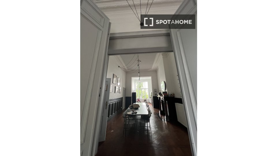 Double room Brussels, 11 beds, 16m² — photo 5