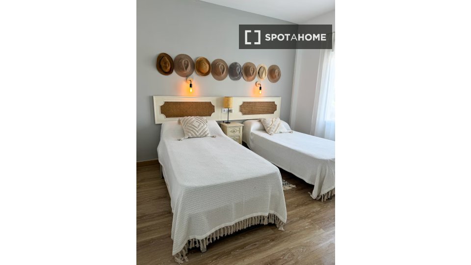 Apartment Alicante, 3 beds, 125m² — photo 13