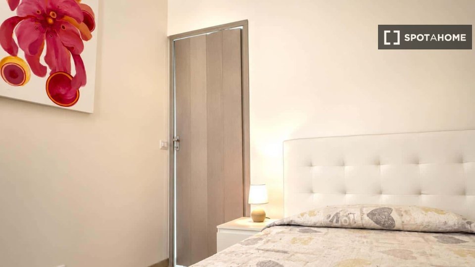 Apartment Milan, 1 bed, 28m² — photo 2