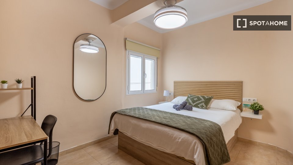 Double room Granada, 6 beds — photo 21