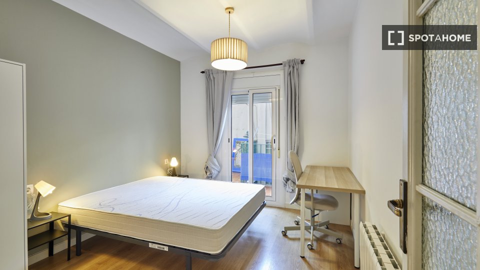 Apartment Barcelona, 3 beds, 71m² — photo 9