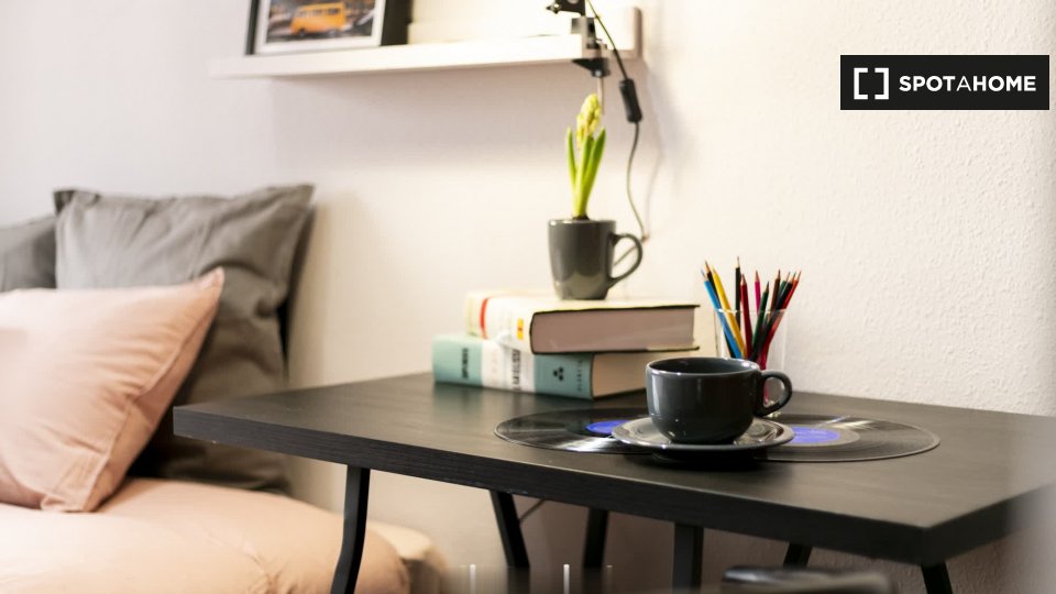 Double room Valencia, 5 beds, 110m² — photo 5