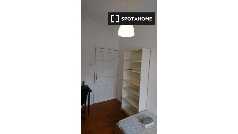 Double room Lisbon, 7 beds — photo 2