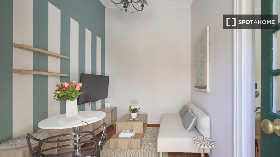 Apartment Lisbon, 1 bed — photo 16