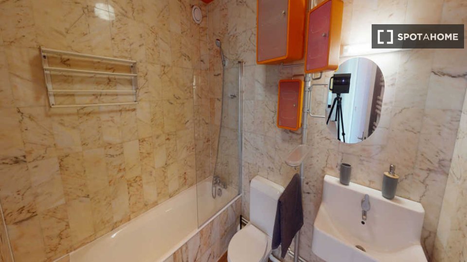 Double room Paris, 8 beds, 150m² — photo 6