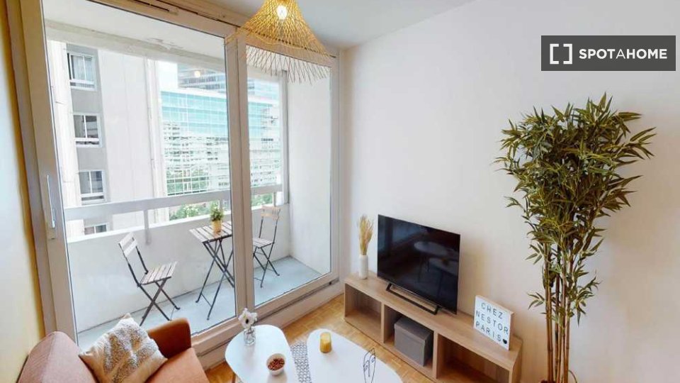 Double room Paris, 4 beds, 90m² — photo 3