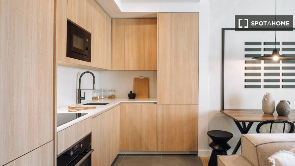 Apartment Lisbon, 2 beds — photo 8