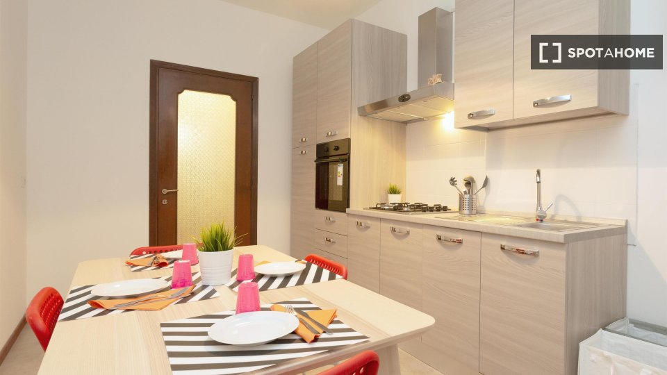 Double room Milan, 4 beds — photo 4