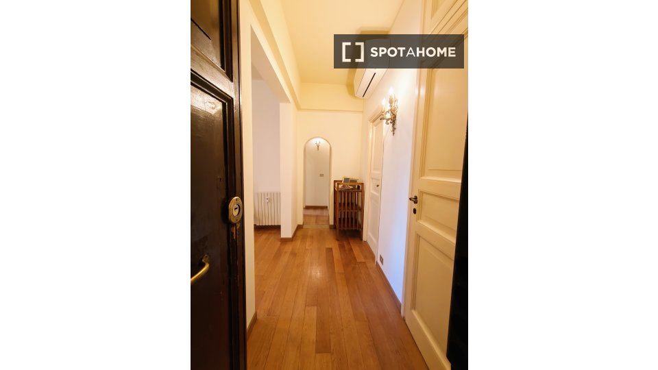 Apartment Rome, 2 beds, 70m² — photo 35