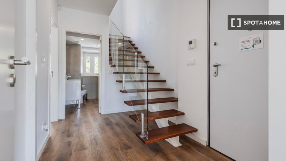 Apartment Lisbon, 3 beds — photo 4