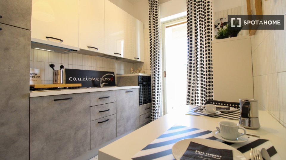 Double room Brescia, 5 beds — photo 15