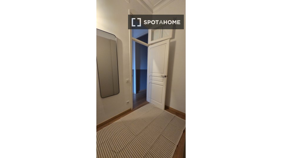 Apartment Barcelona, 3 beds, 70m² — photo 3