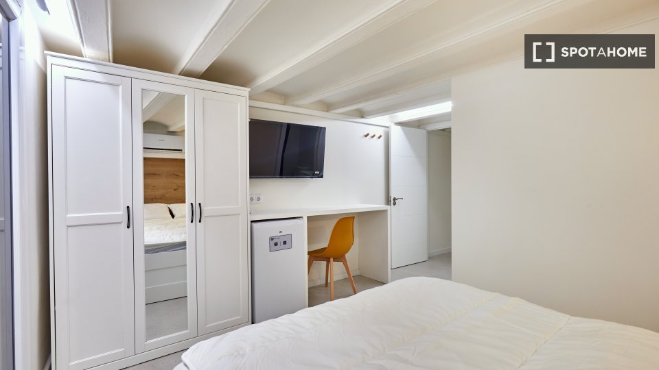 Apartment mono Barcelona, 18m² — photo 6