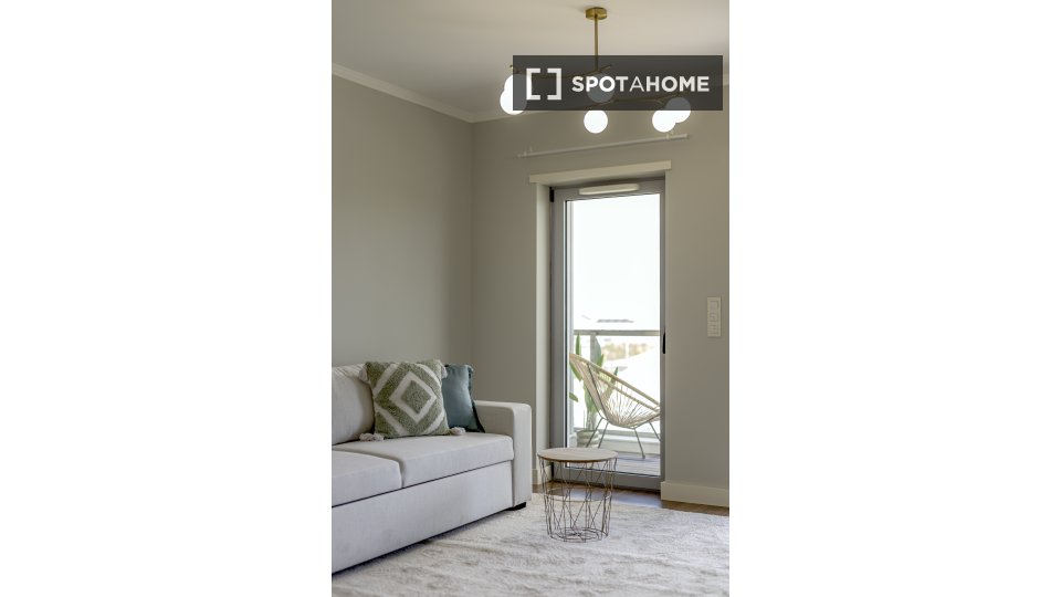 Apartment mono Lisbon — photo 36