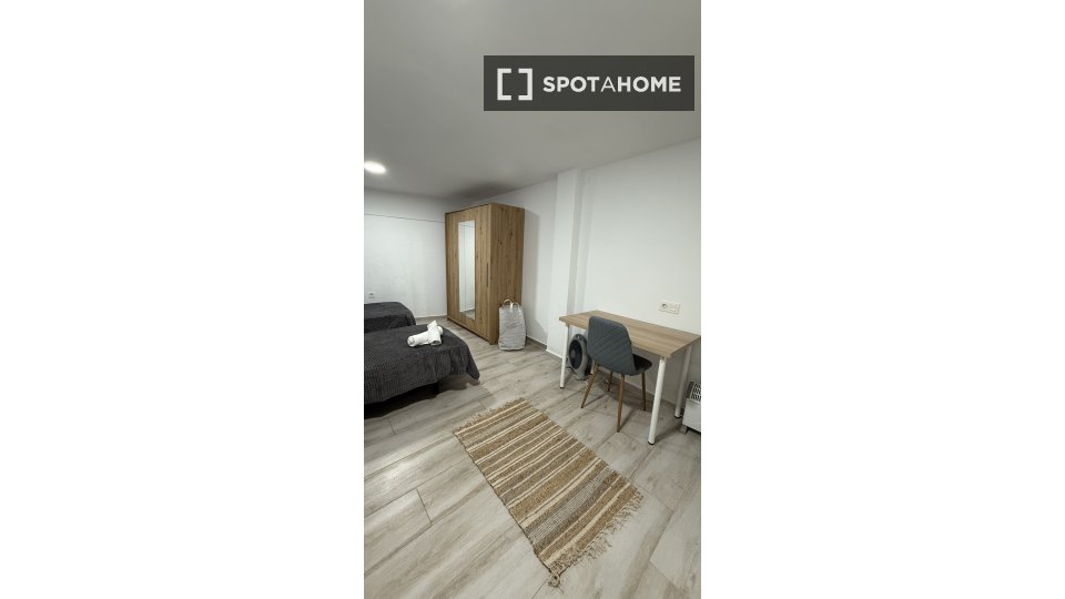 Double room Murcia, 5 beds, 170m² — photo 30
