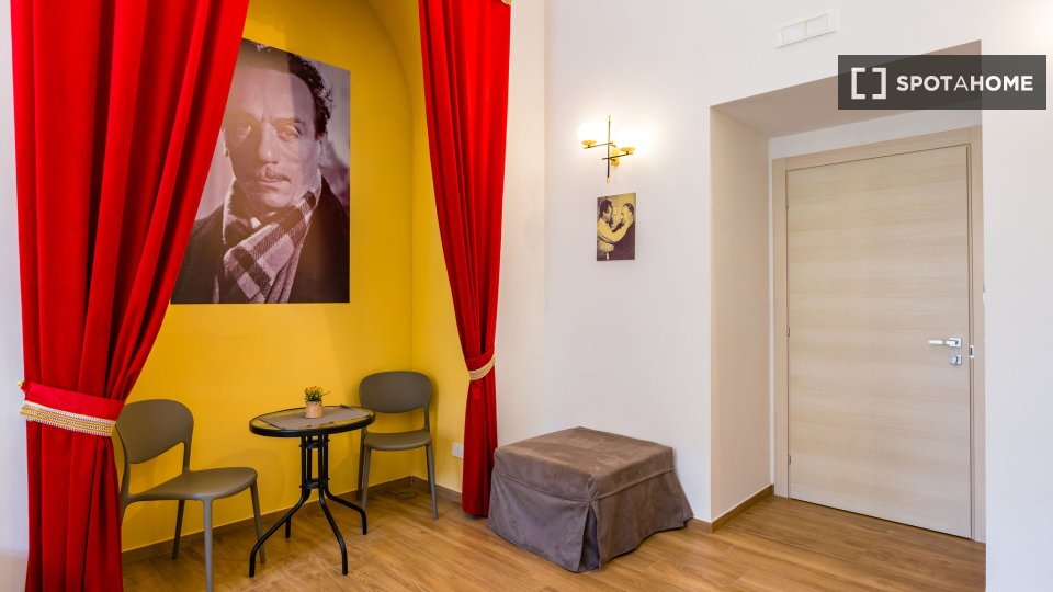 Apartment Naples, 1 bed, 20m² — photo 18