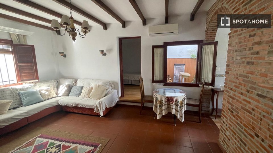 Apartment Granada, 2 beds, 95m² — photo 1