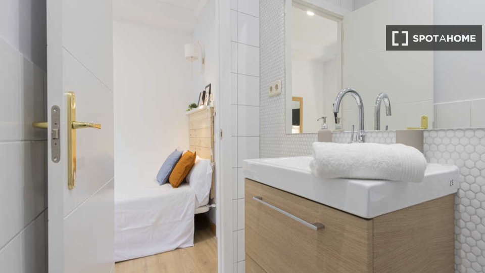 Chambre double Madrid, 41 chambres, 1620m² — photo 84