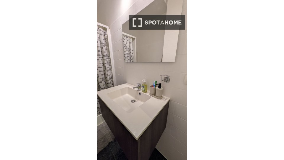 Apartment Brussels, 1 bed, 19m² — photo 3