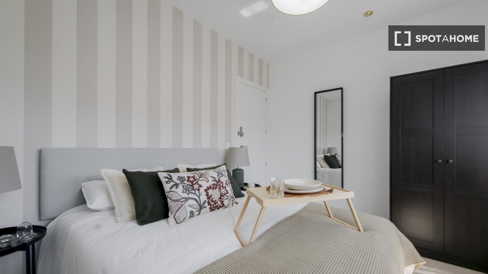 Double room Madrid, 7 beds — photo 13