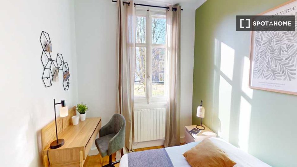 Camera doppia Lione, 6 camere, 140m² — foto 2