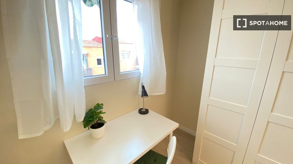 Chambre double Madrid, 3 chambres — photo 16