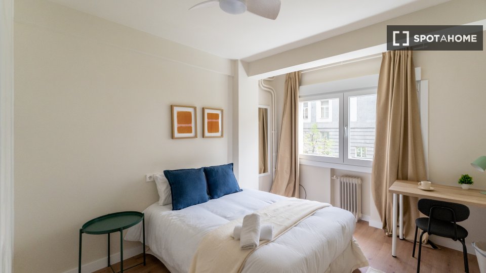 Double room Madrid, 4 beds — photo 4