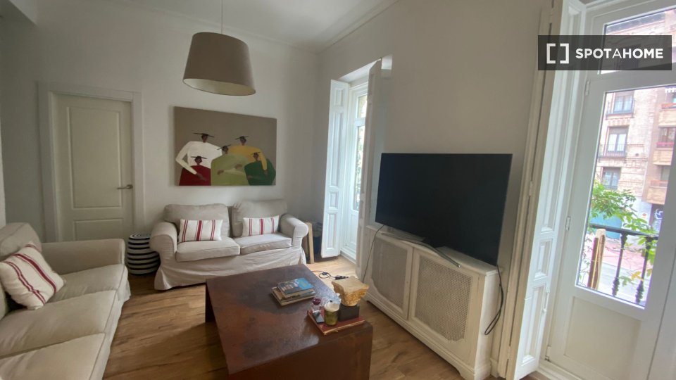 Apartment Madrid, 3 beds, 83m² — photo 3