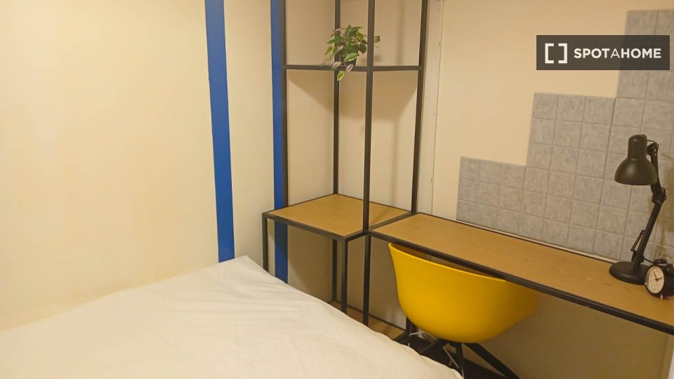 Double room Madrid, 6 beds — photo 10