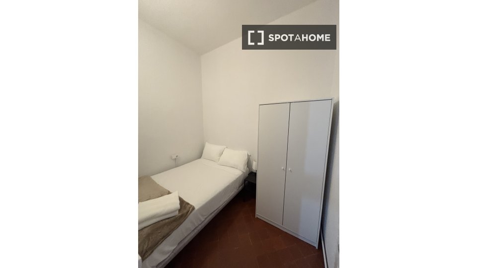 Double room Barcelona, 8 beds, 200m² — photo 12